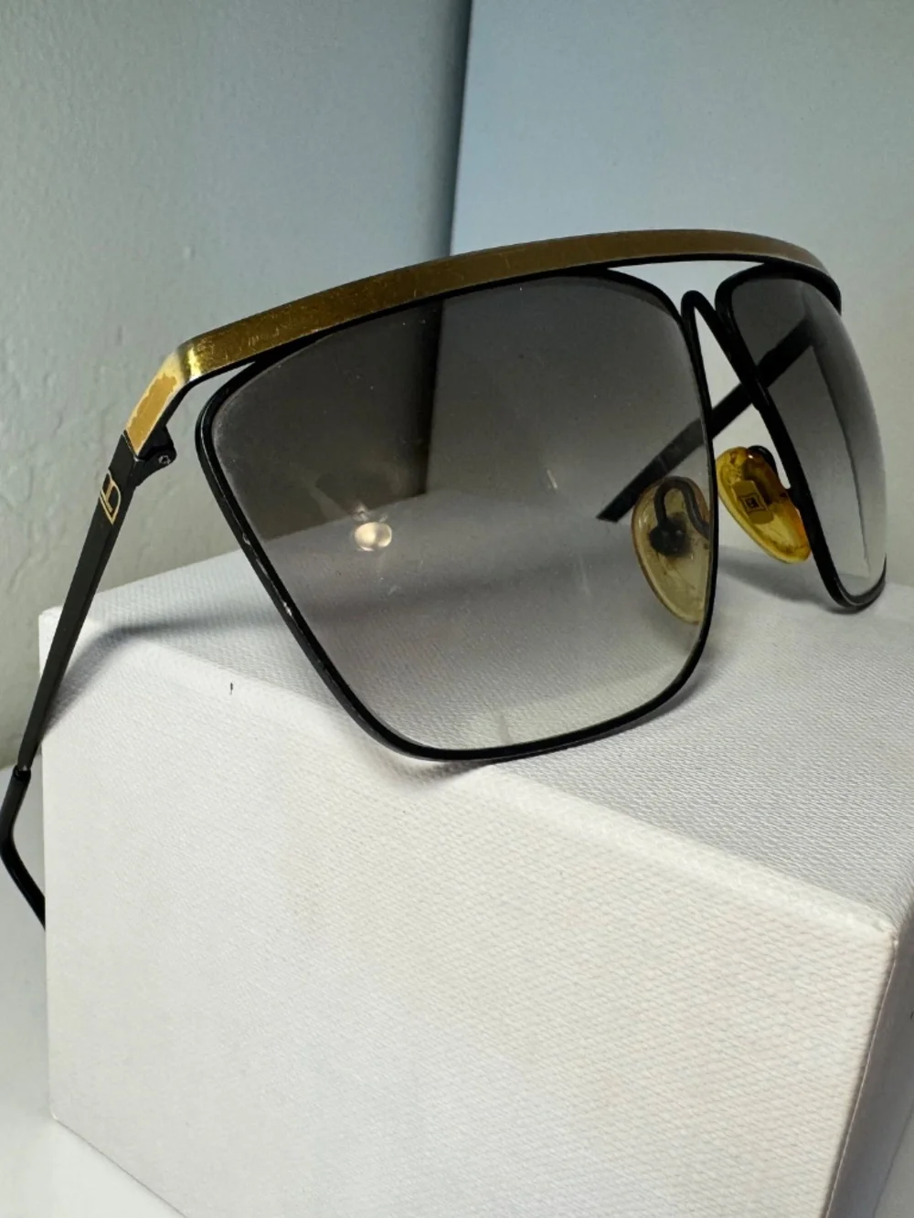 Vintage Laura Biagiotti Sunglasses – Made in Italy